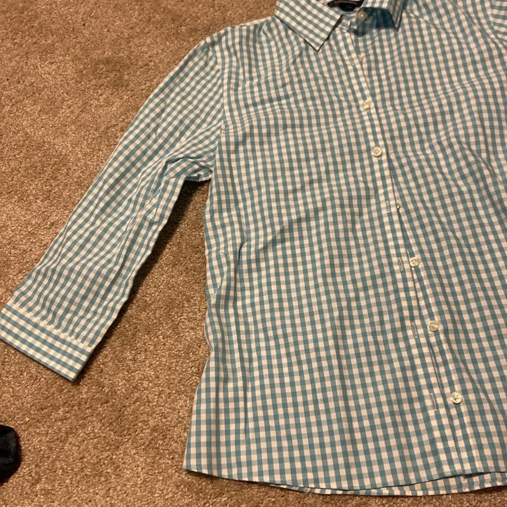Lands’end button up - Picture 3 of 4